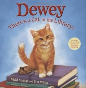 Dewey: Kitabghar Me Hai Ek Billa by ब्रेट विटर - Bret Witterविकी मायरोन - Vicki Myron